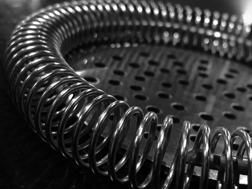close-up-spiral-spring_1048944-6433615